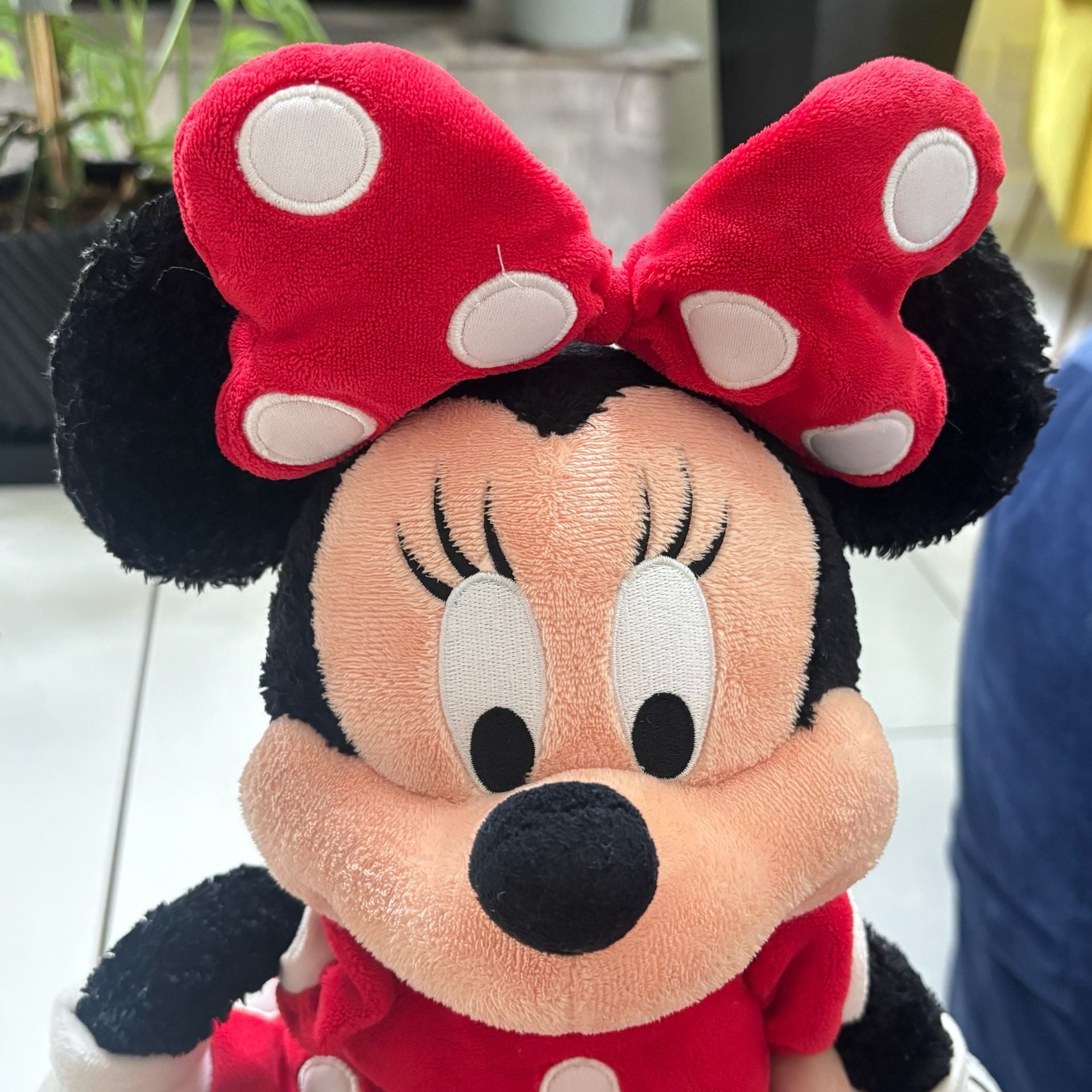 Disney Minnie Mouse Plush 20” Stuffed Animal Toy Red Dress Yellow Shoes 5