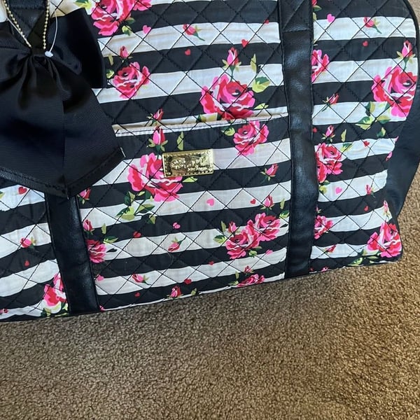 Luv Betsey by Betsey Johnson Quilted Weekender Bag Black White Floral Bow