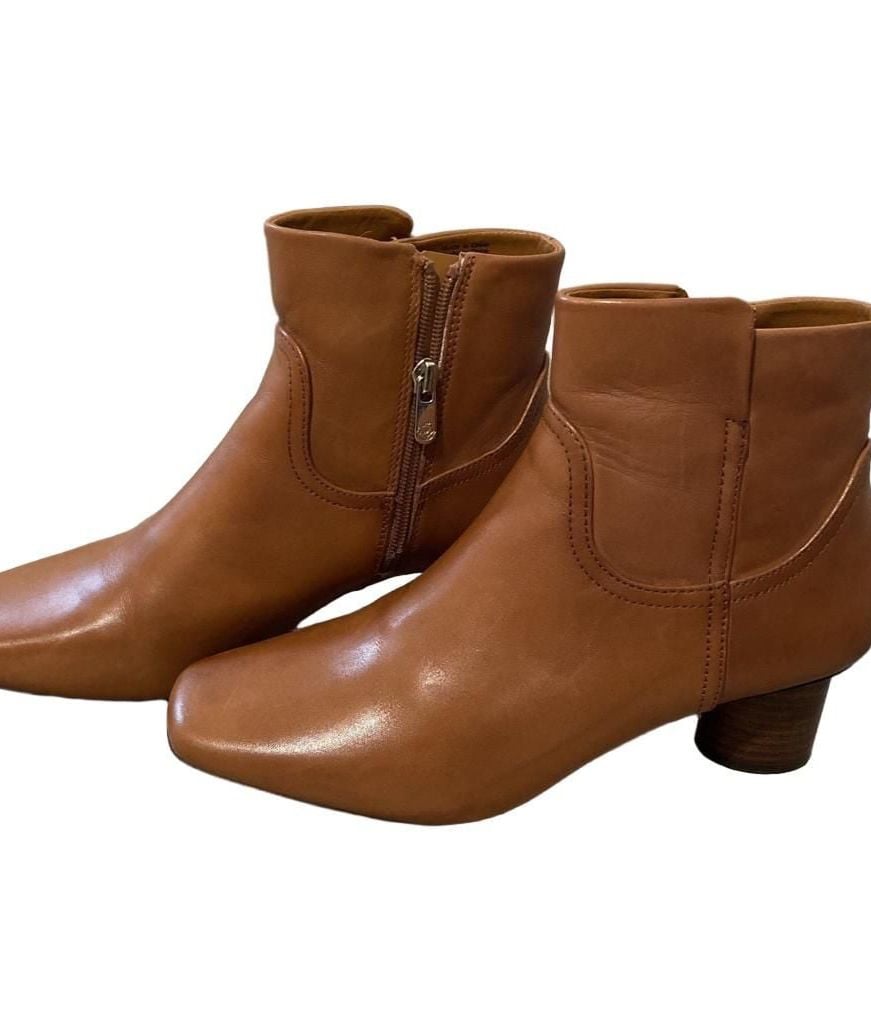 Draper James Bethany Cylinder Block Heel Boots size US 9. Zip up on inside ankle 2