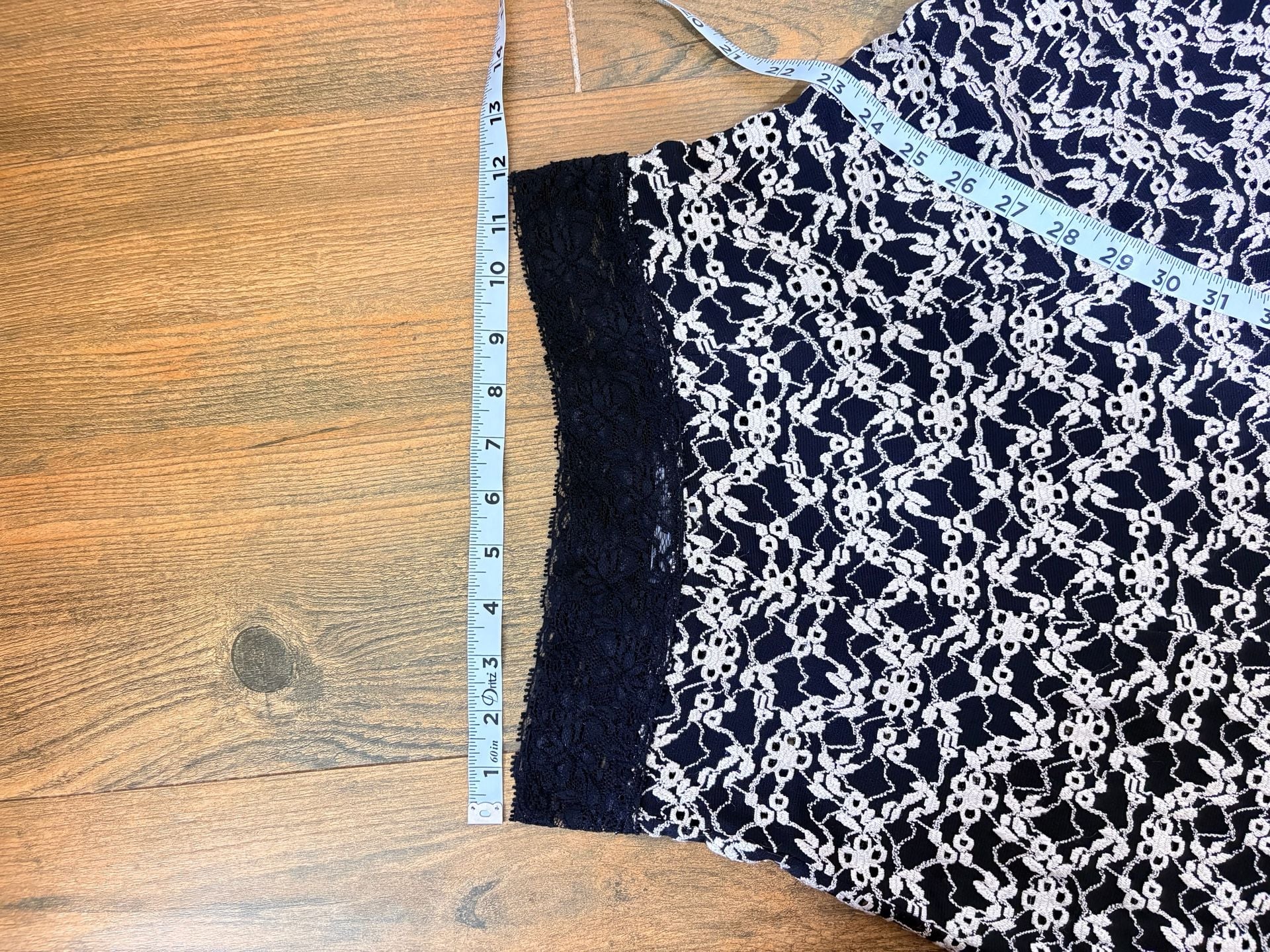 Cabi Lace Blouse Size S Black Cream Floral Eyelet Semi Sheer Skirt 6
