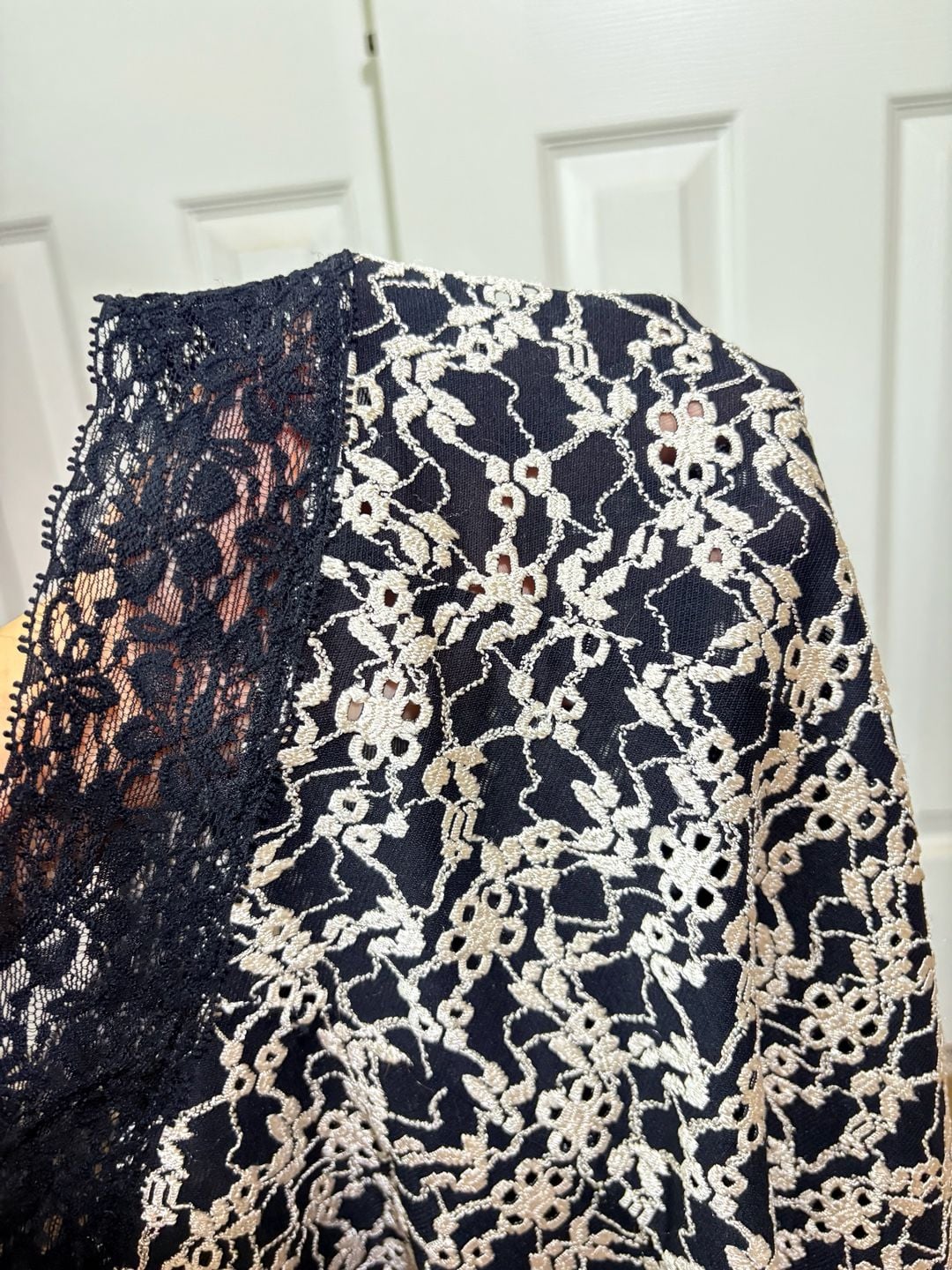 Cabi Lace Blouse Size S Black Cream Floral Eyelet Semi Sheer Skirt 8