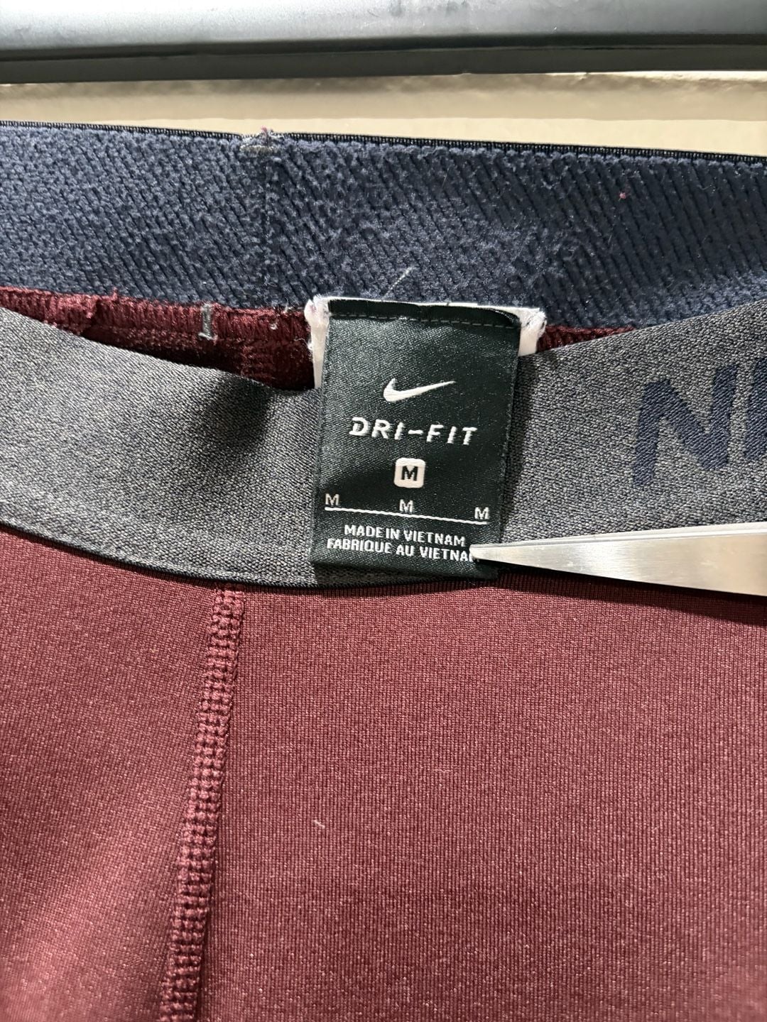Nike Pro Dri-Fit Leggings Size M Burgundy 7