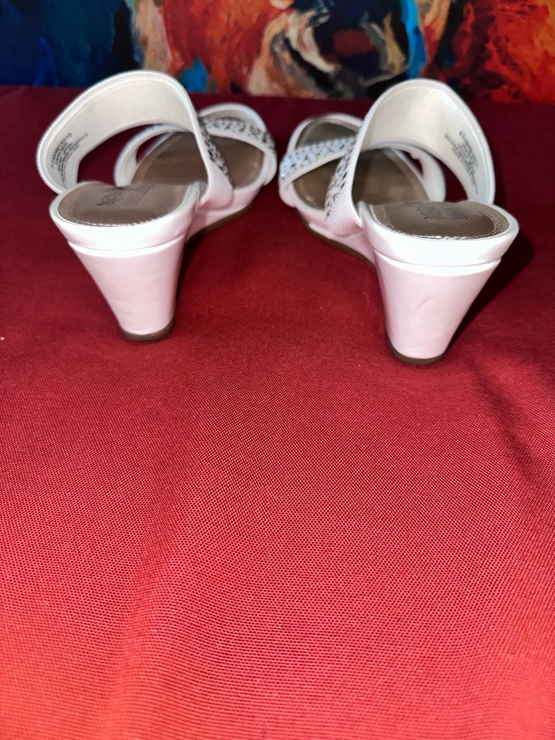 No.27 Coach And Four Vander Size 6.5 White Rhinestone Wedge Sandals 5