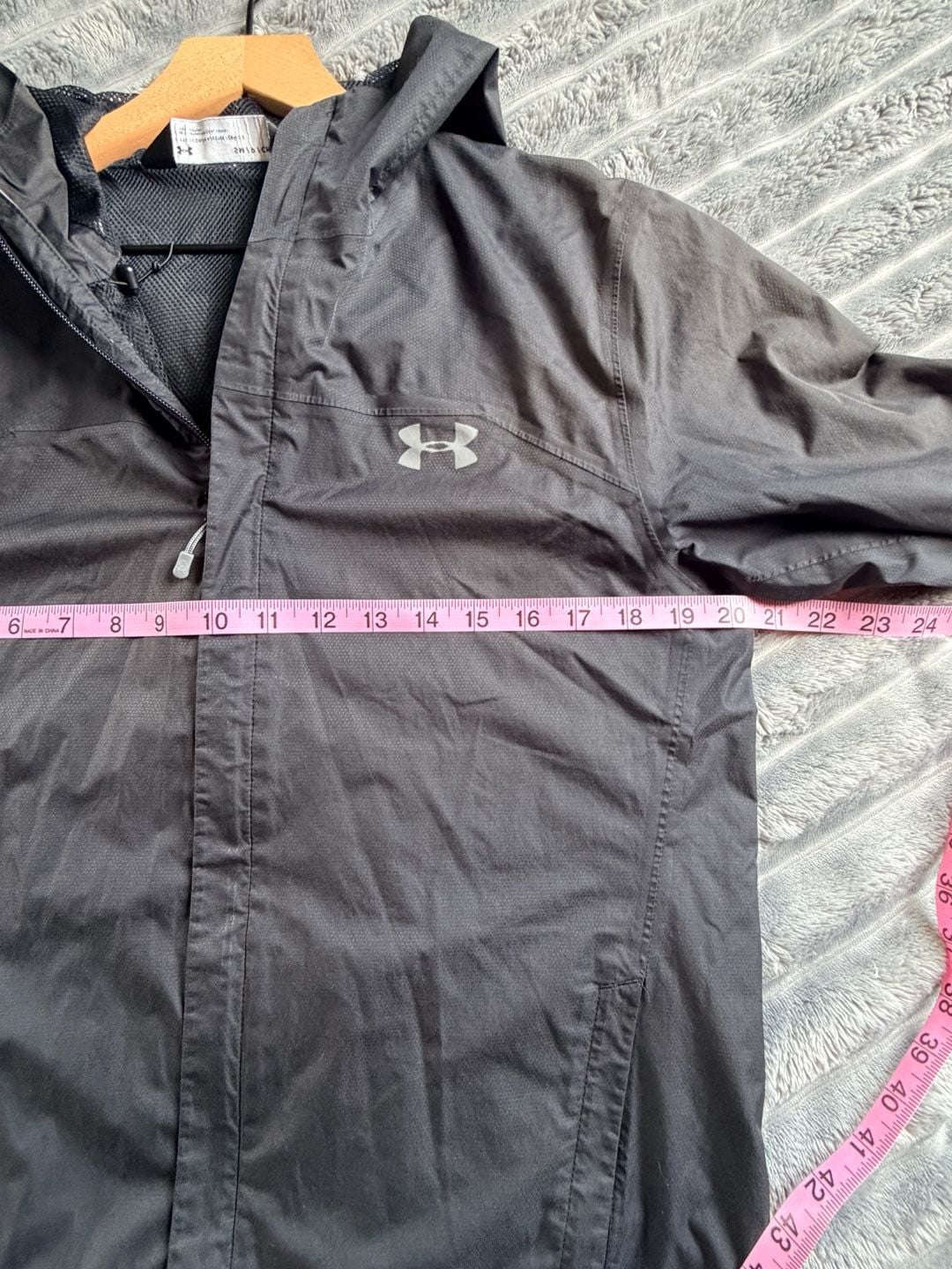 Under Armour Mens Storm Windbreaker Jacket Size S Black Hooded Water Resistant 6