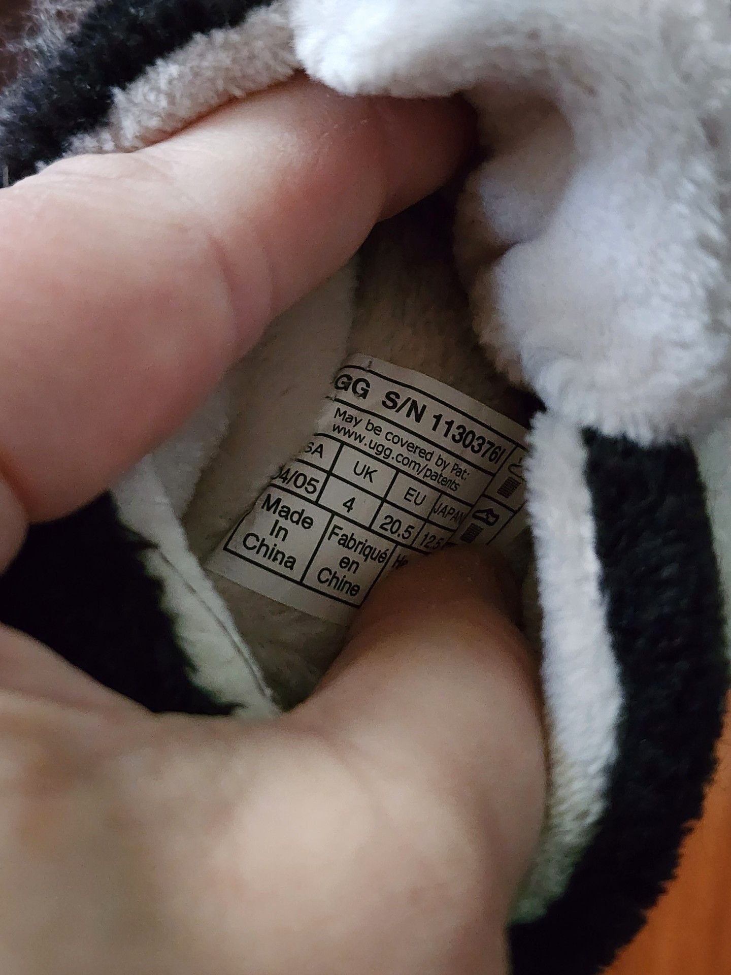UGG Bixbee Panda Stuffie Crib Booties White Black 8