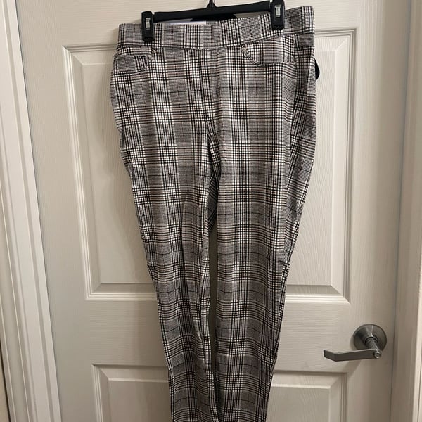 SEVEN7 PLAID Skinny HOUNDSTOOTH PULL ON LEGGINGS Large