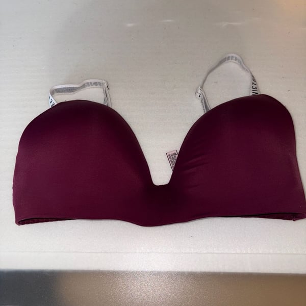 Victoria's Secret Lightly Lined Wireless Bra Size 34DD Burgundy