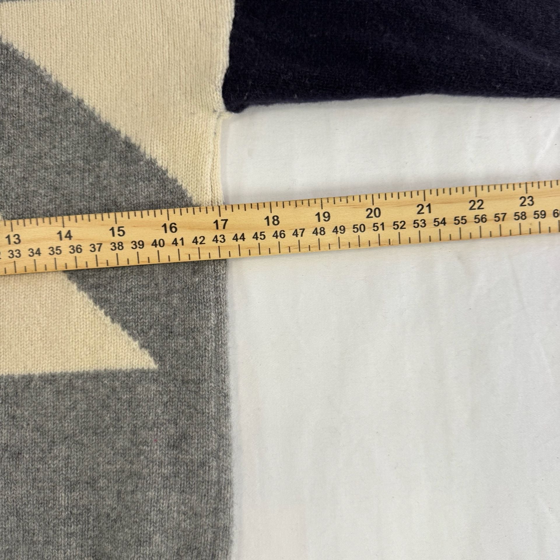 Ann Taylor Geometric cashmere wool Sweater Size Small 7