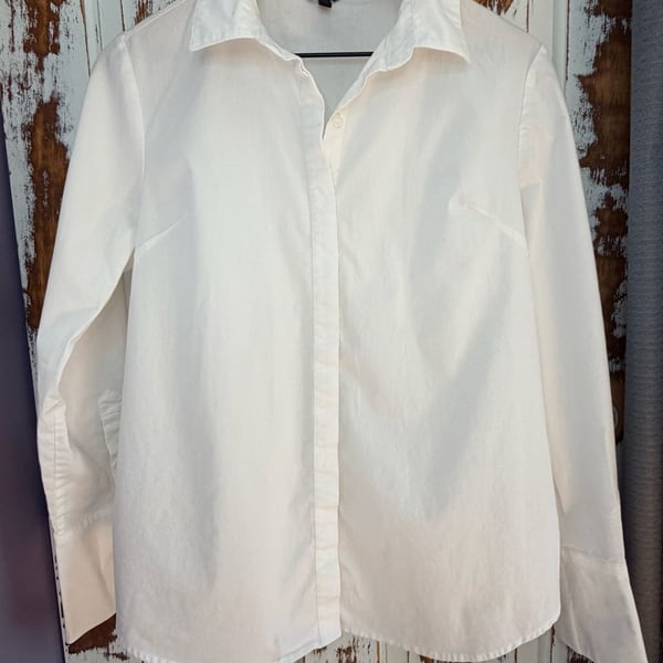 Bogari Womens Button Down Long Sleeve Shirt Size M White Collared Capsule