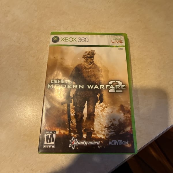 Activision Call of Duty: Modern Warfare 2 Xbox 360 Video Game Complete