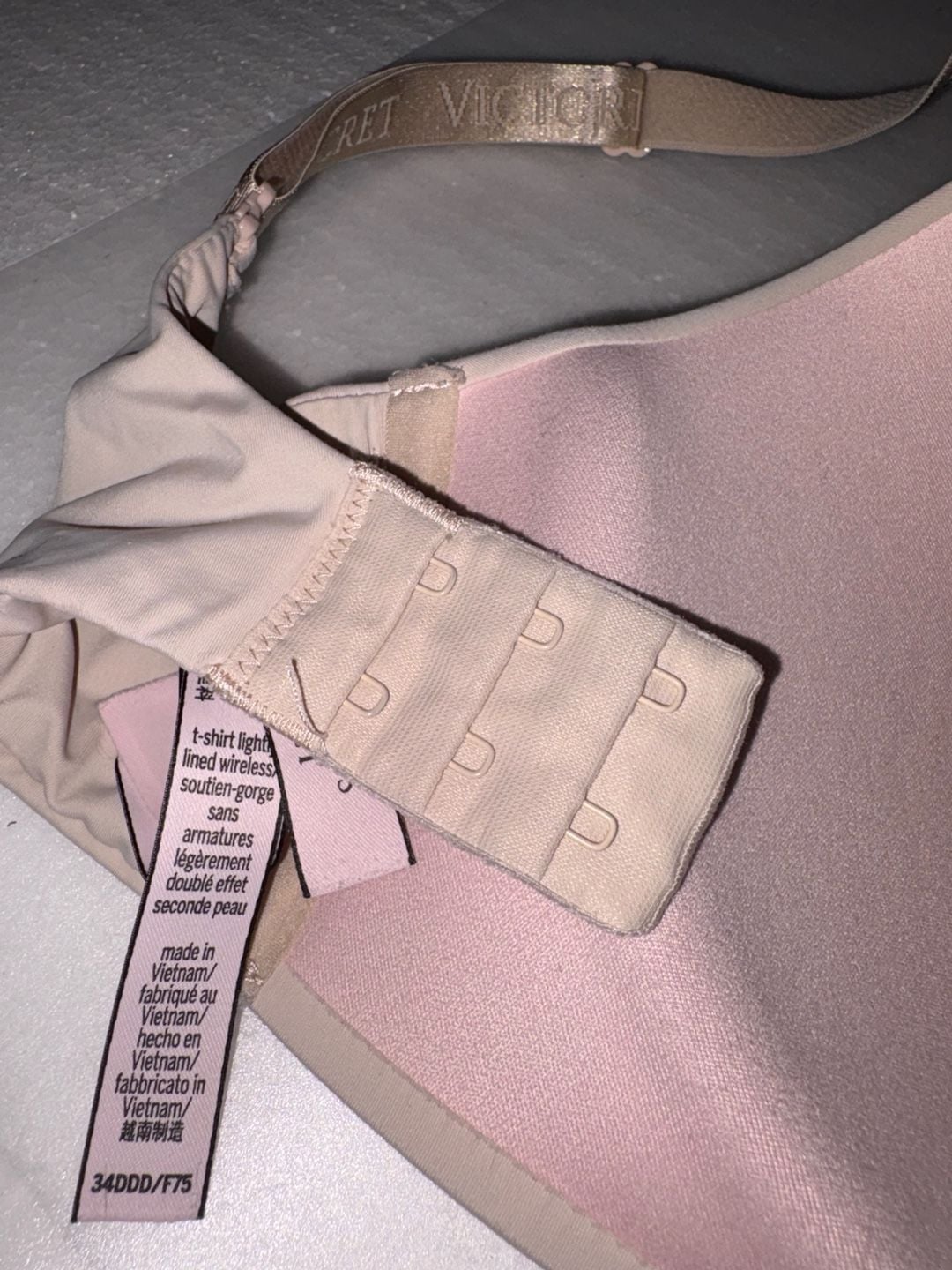 Victoria's Secret T-Shirt Light Lined Wireless Bra Size 34DDD Nude 5