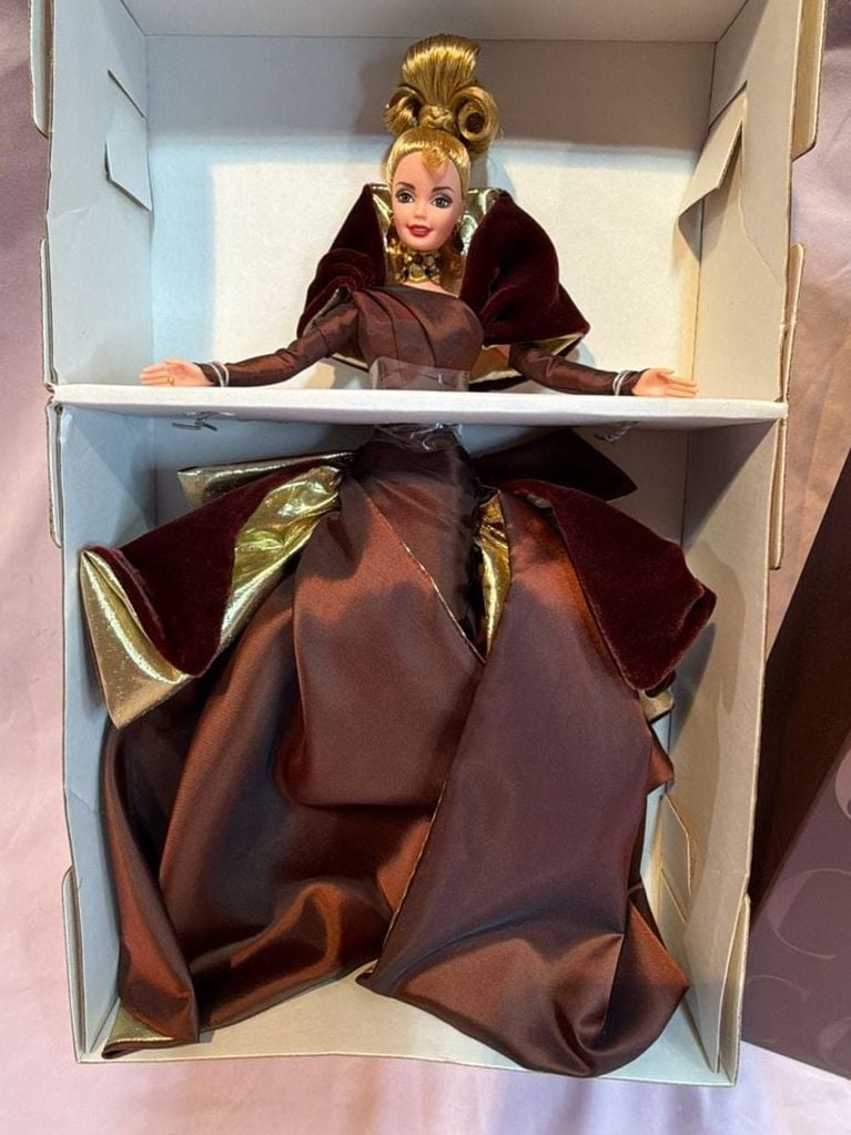 1996 Mattel Barbie Portrait In Taffeta Couture Edition Doll 1