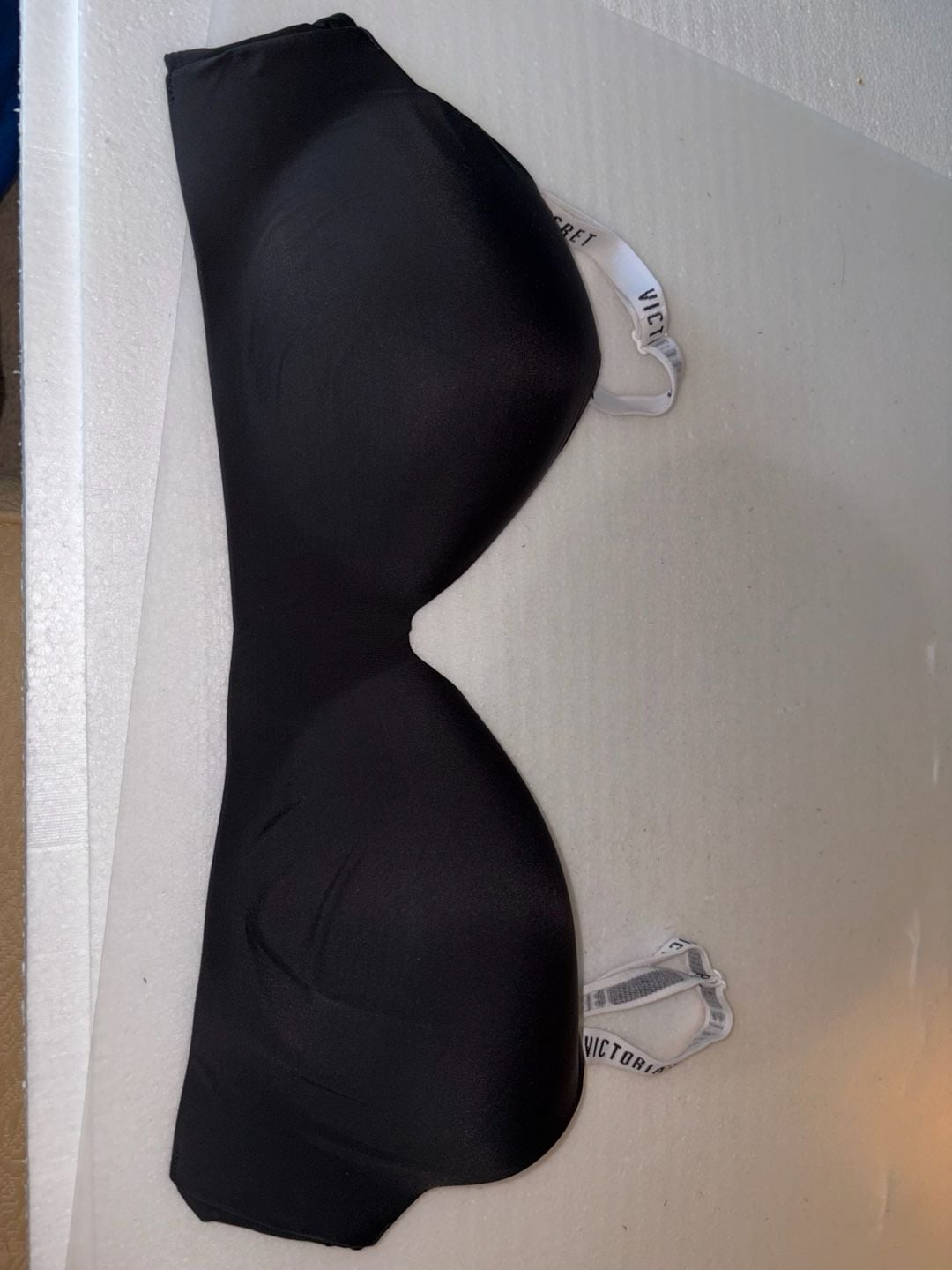 Victoria's Secret T-Shirt Lightly Lined Wireless Bra Size 36DD Black 2