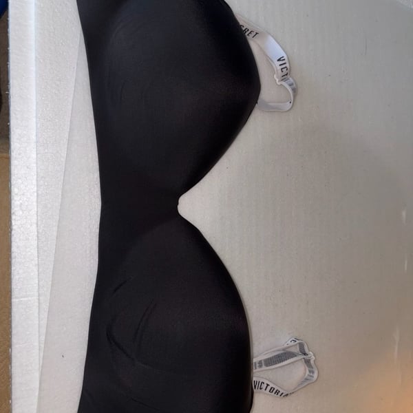 Victoria's Secret T-Shirt Lightly Lined Wireless Bra Size 36DD Black