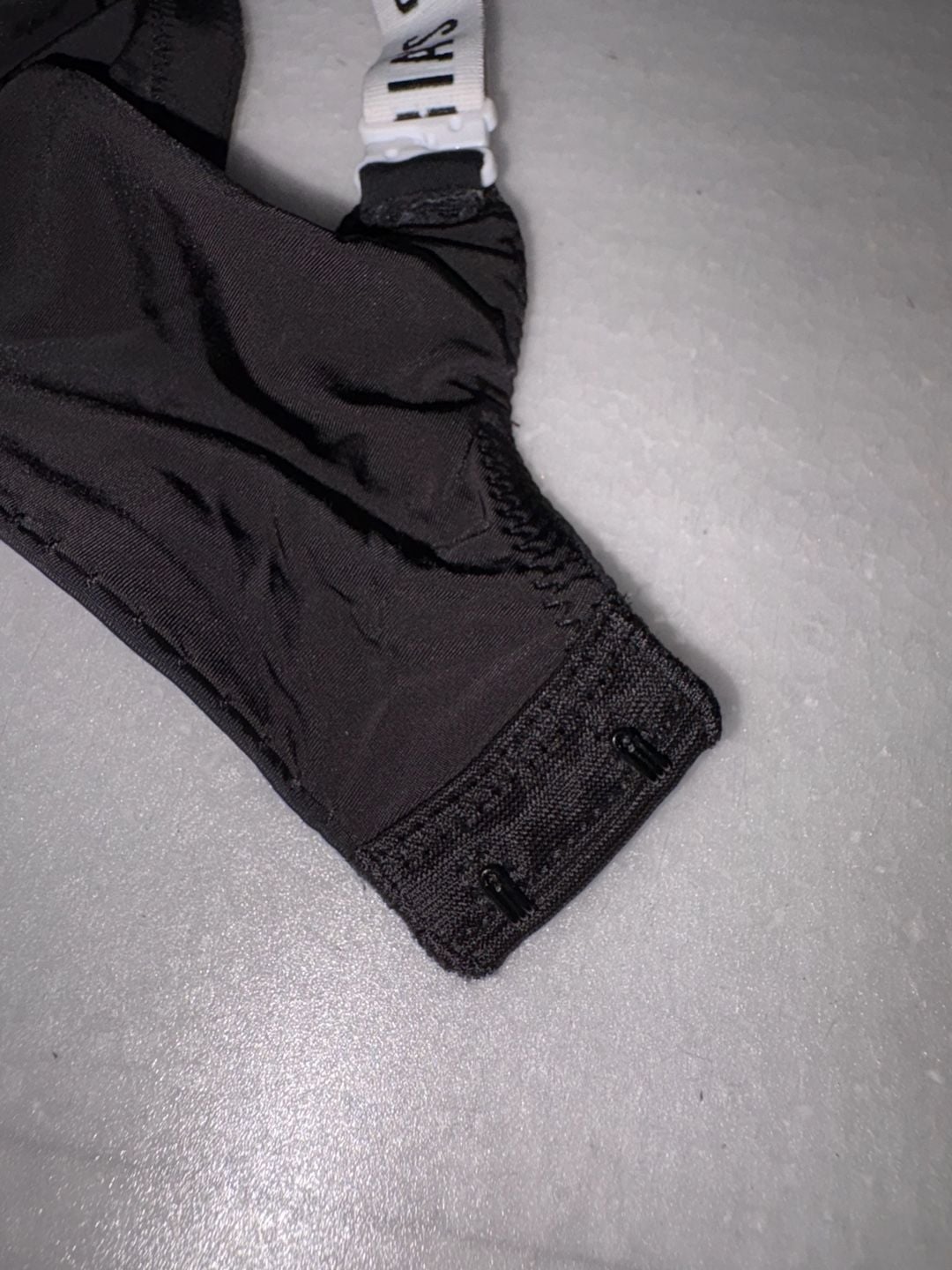 Victoria's Secret T-Shirt Lightly Lined Wireless Bra Size 36DD Black 6