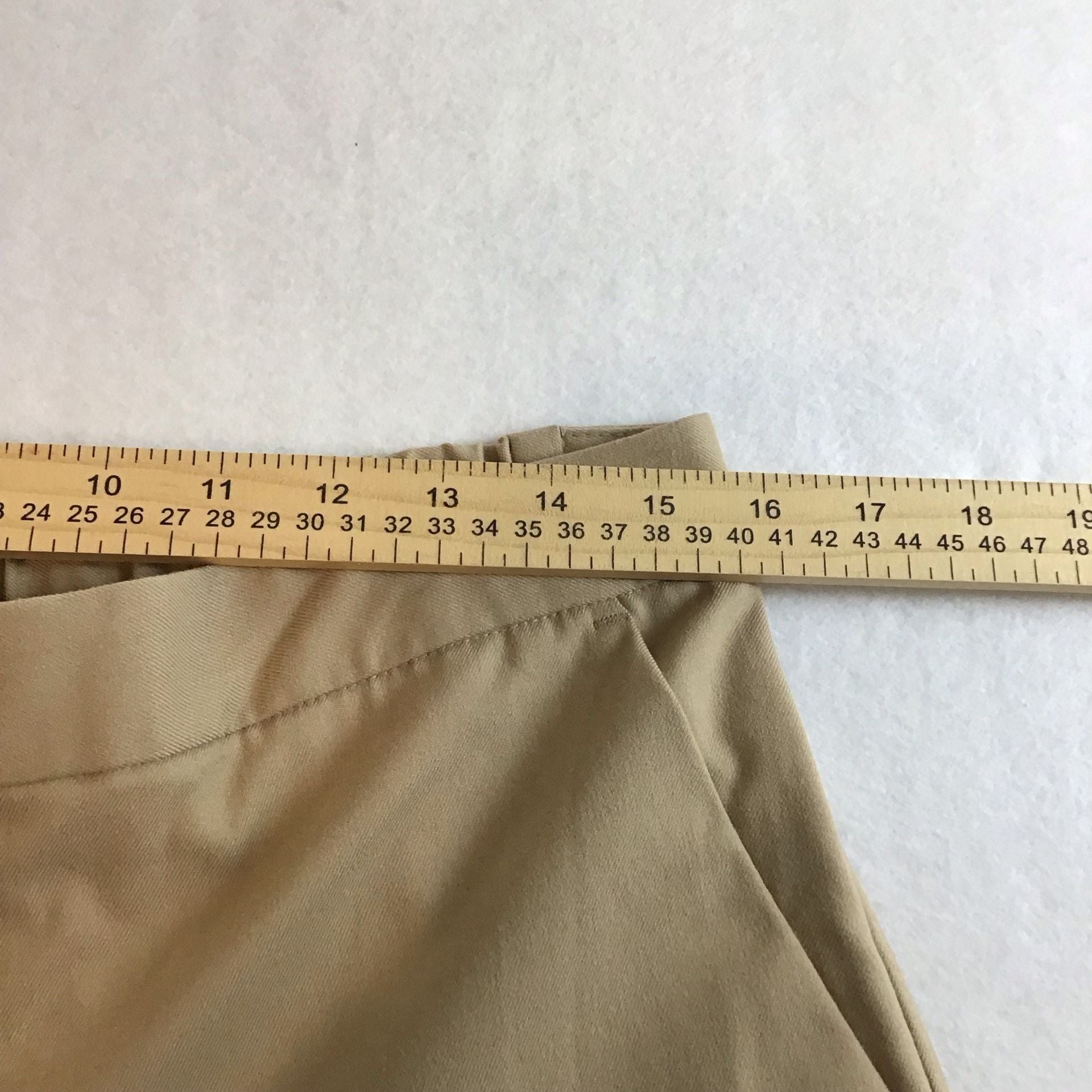 Banana Republic Mid-Rise Wide-Leg Pant Size 12 Tan Khaki Office travel Chic 10