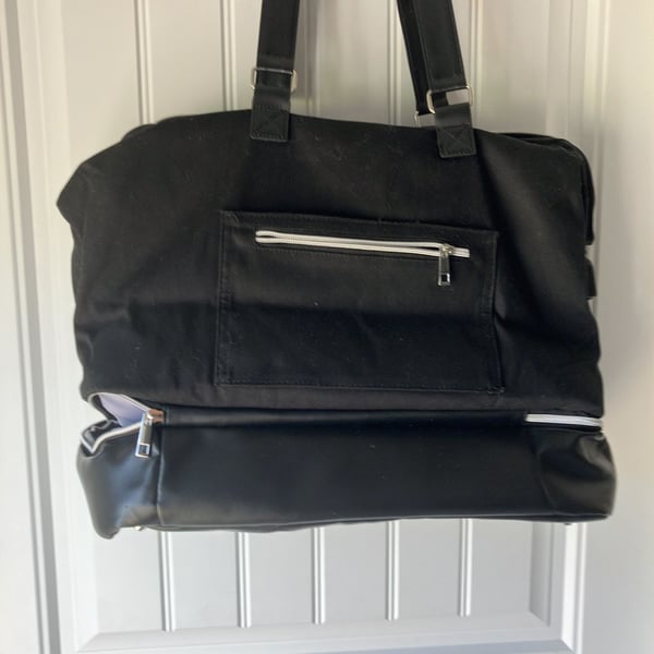 Unbranded Canvas Weekender Travel Duffel Bag Black Bottom Compartment