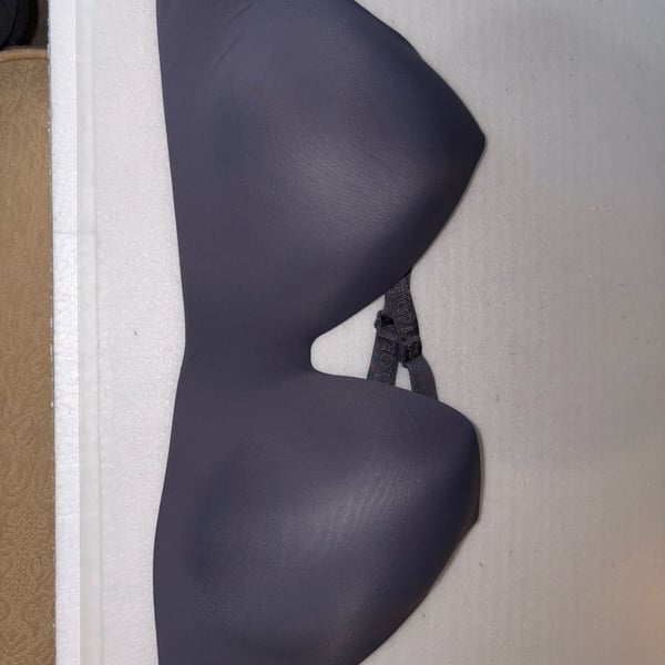 Victoria's Secret Lightly Lined Strapless Bra Size 34DDD Gray