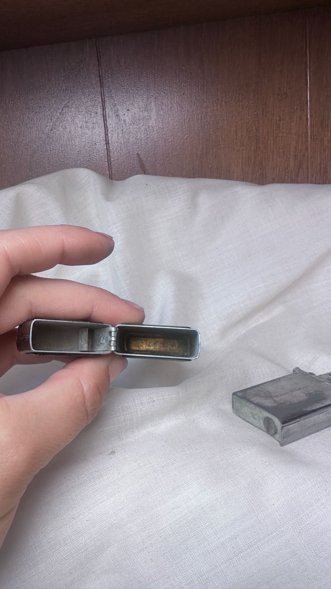 Zippo Vintage Enamel & Chrome Pocket Lighter Black and Silver 3