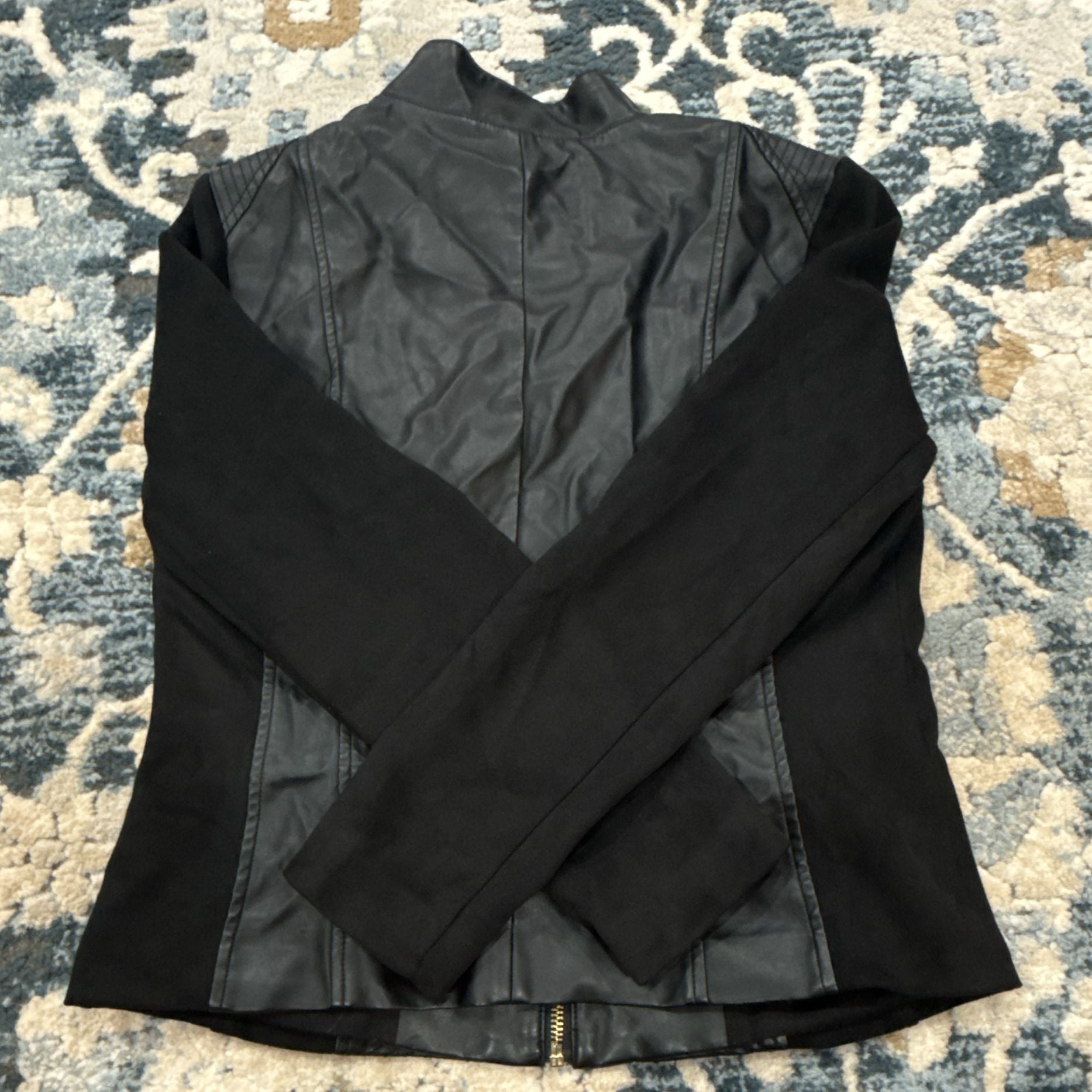 Kenneth Cole 7