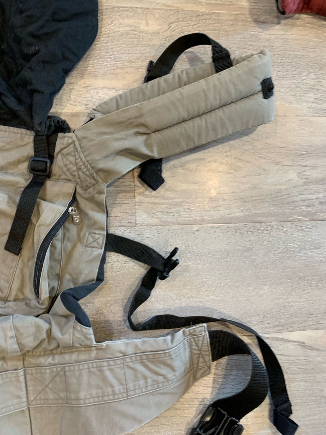 Ergobaby Original Baby Carrier Khaki Green With Sleeping Hood 3