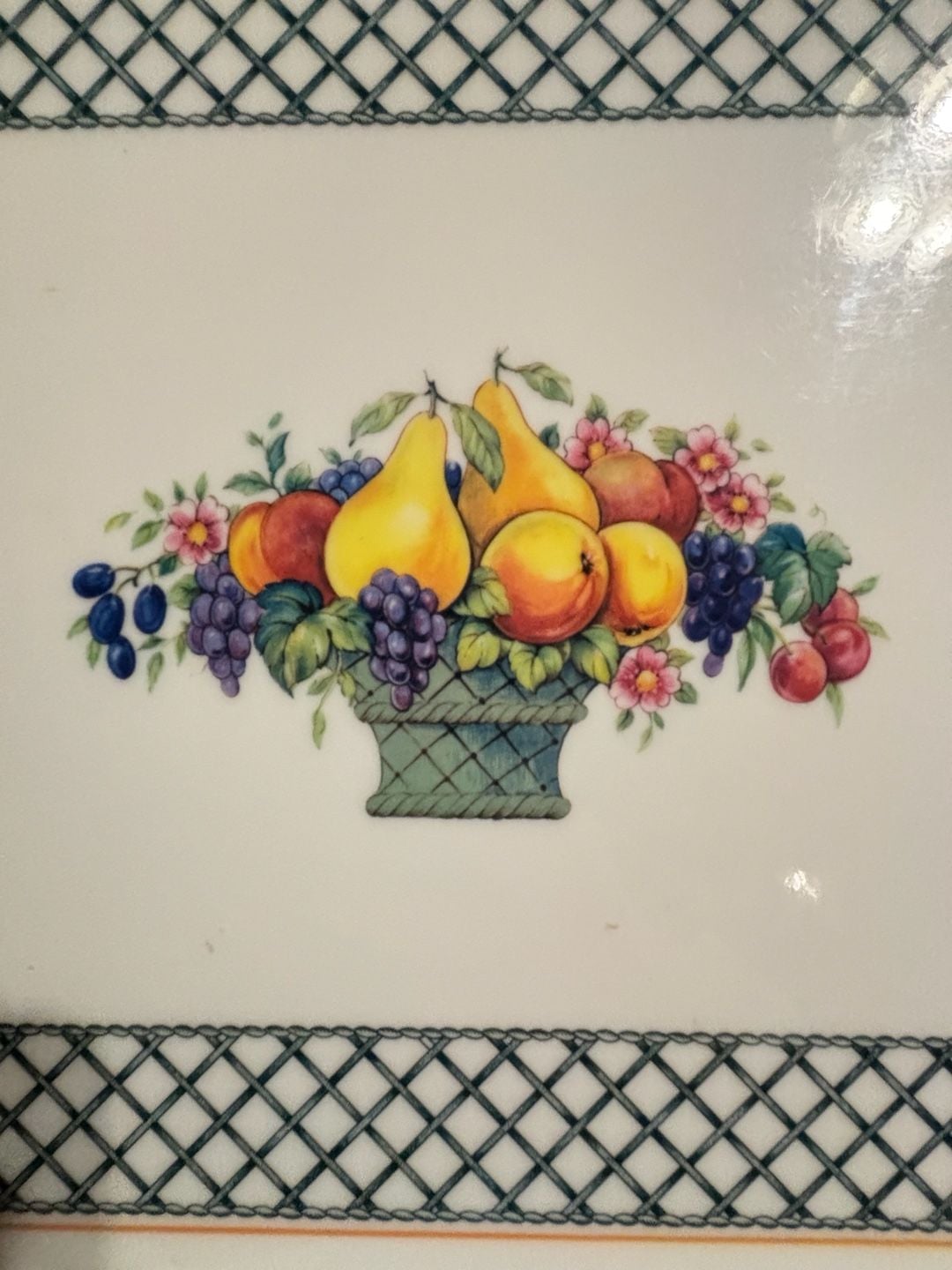 Basket Plastic Serving Tray 17" by Villeroy & Boch 2