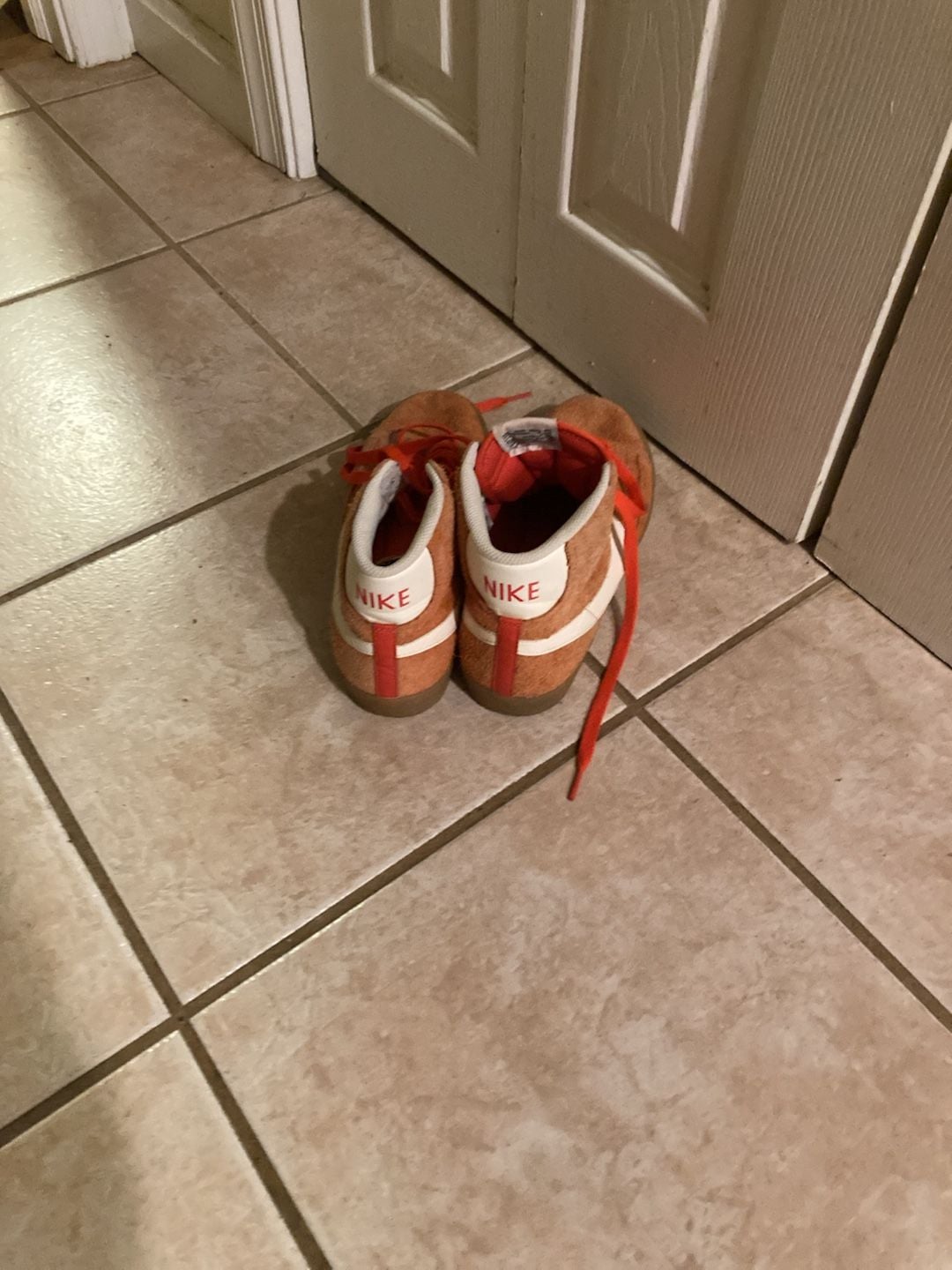 Nike Blazer Mid Suede Vintage Orange Gum Sneakers 4
