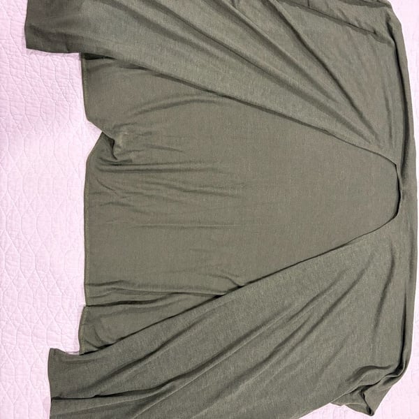Women’s Green Open Front Cardigan One Size Lightweight Stretch Short Sleeve