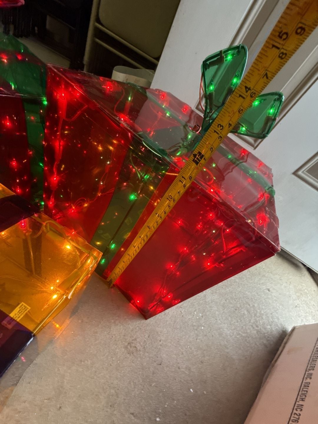 Brilliant Gels 3D Set Of 3 Lighted Christmas Gift Boxes 8