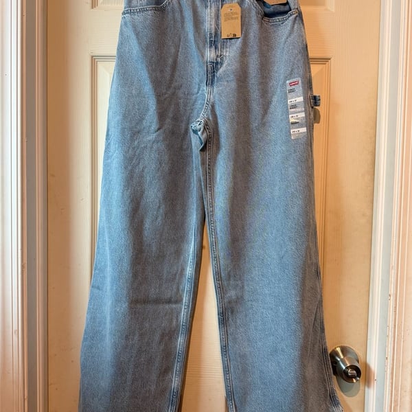 NWT Levi's Cinch Baggy Jeans Size 28 x 31 Light Wash Denim
