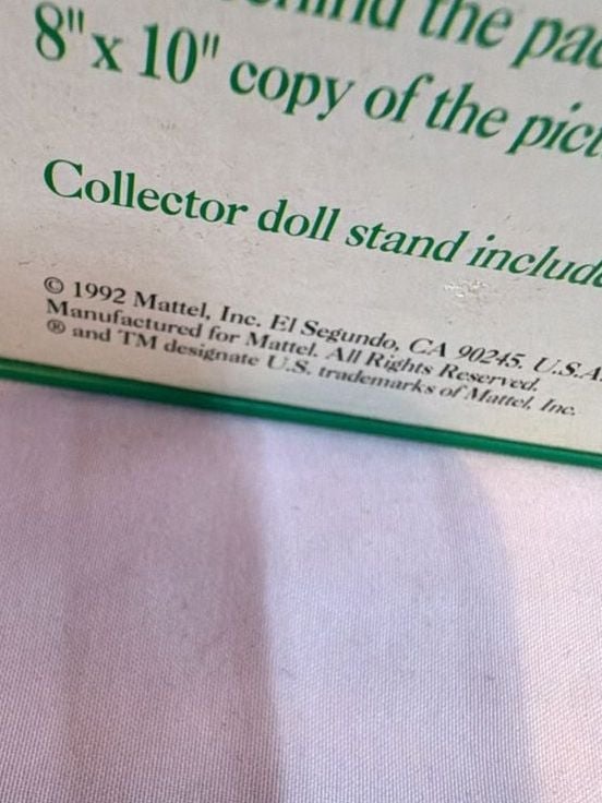 Mattel Happy Holidays Special Edition Barbie Doll 1992 3