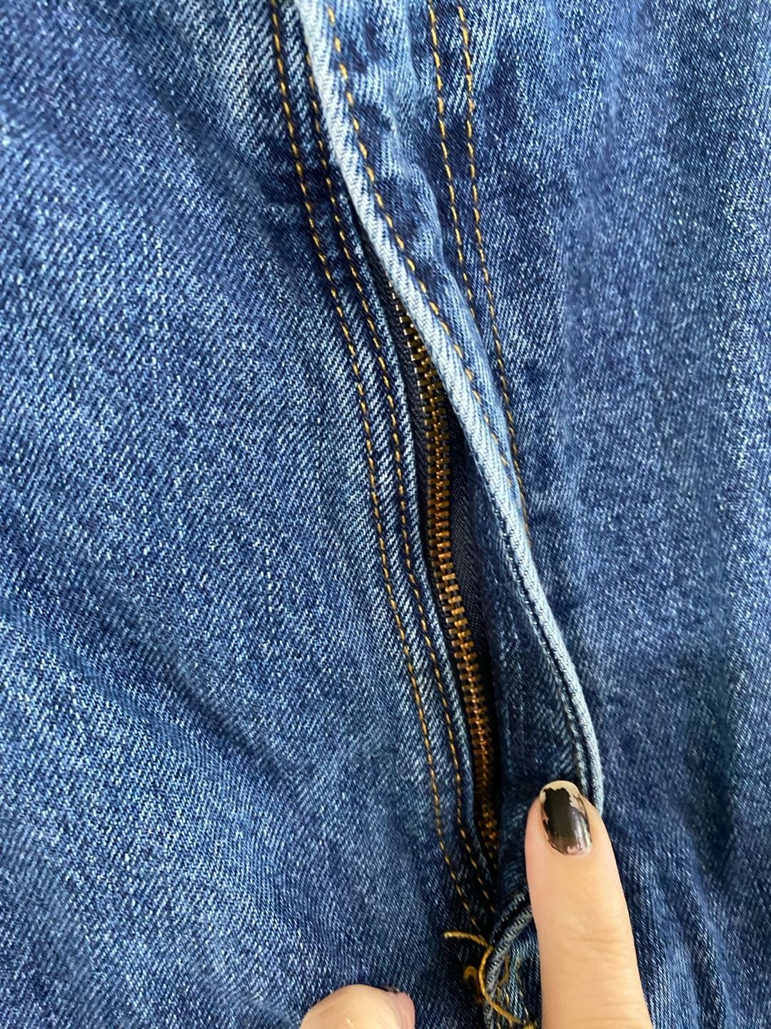 Levi's 550 Relaxed Fit Jeans Size 40x30 Blue Denim 5