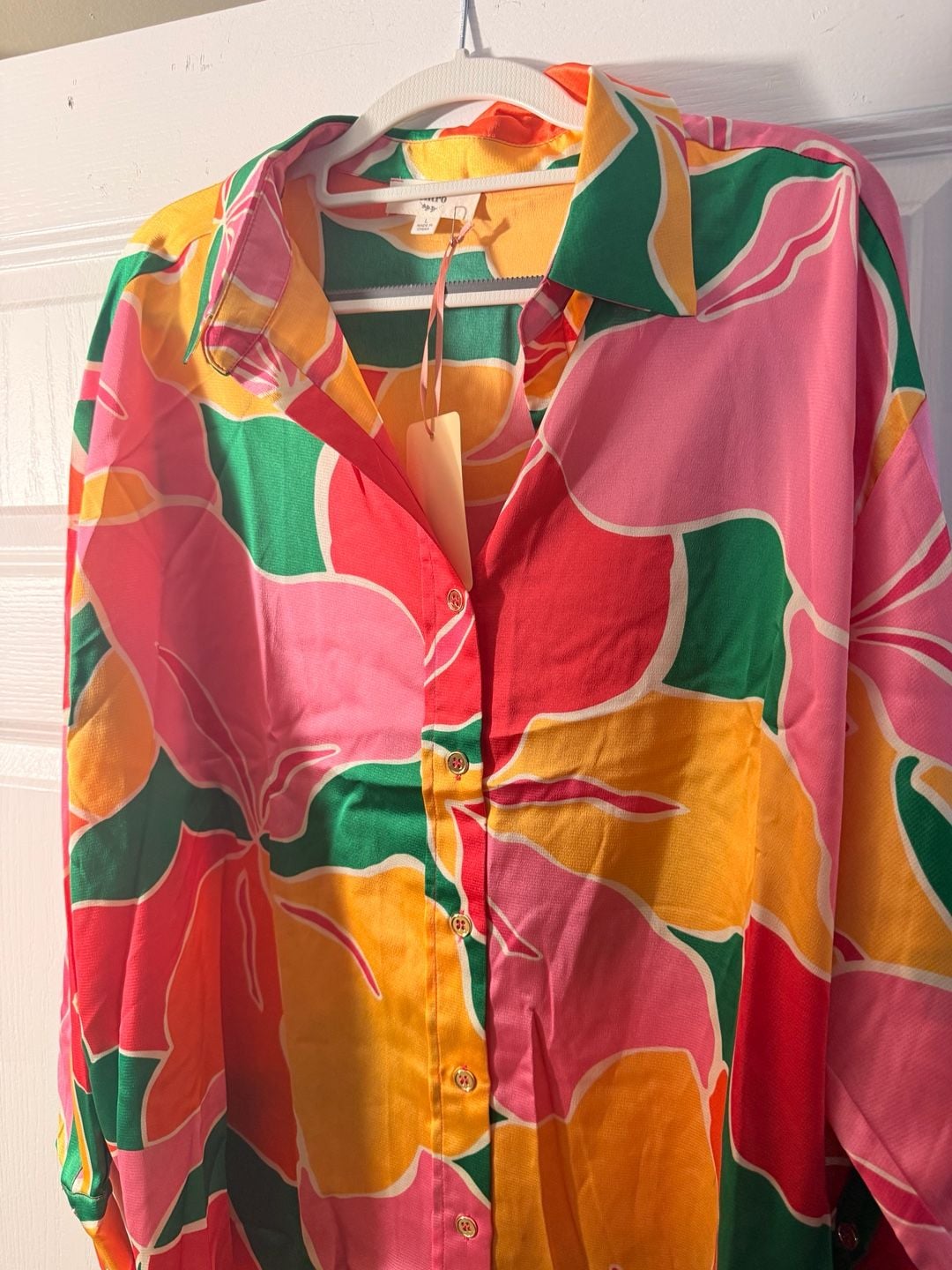 Entro Button Up Blouse Size L Multicolor Abstract Floral Satin Shirt 4