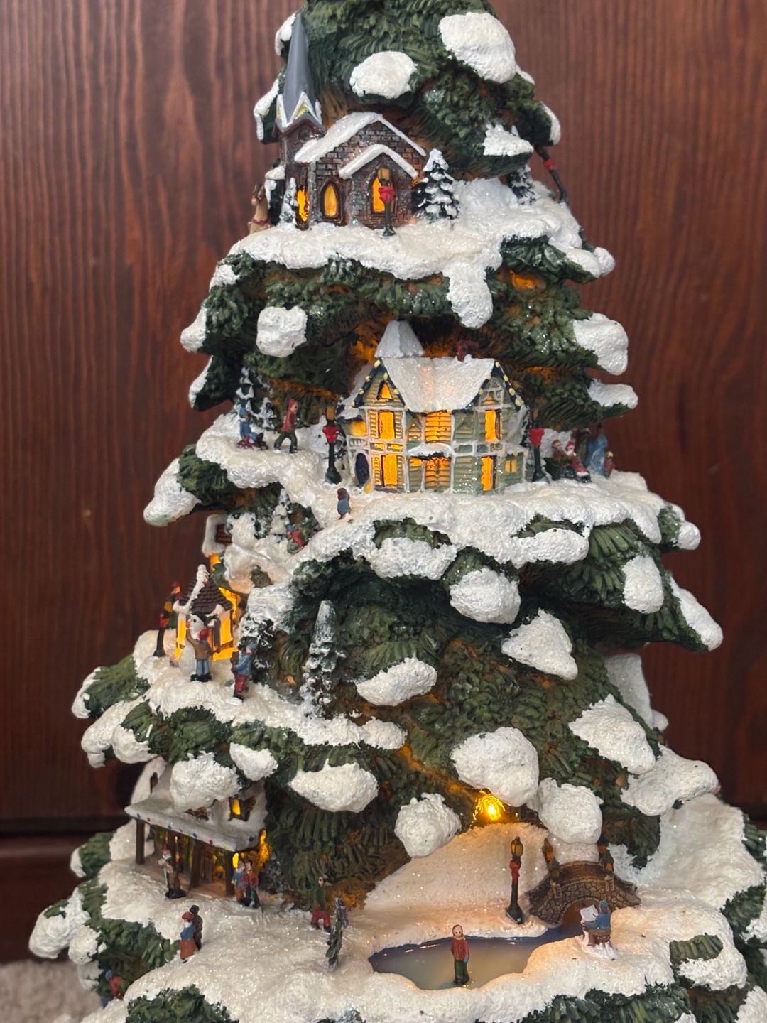 2004 Bradford Exchange Thomas Kinkade "Village Christmas" Illuminated Tree 8