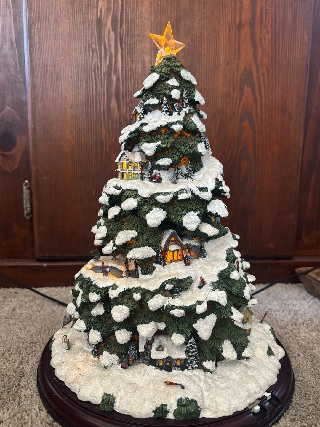2004 Bradford Exchange Thomas Kinkade "Village Christmas" Illuminated Tree 11