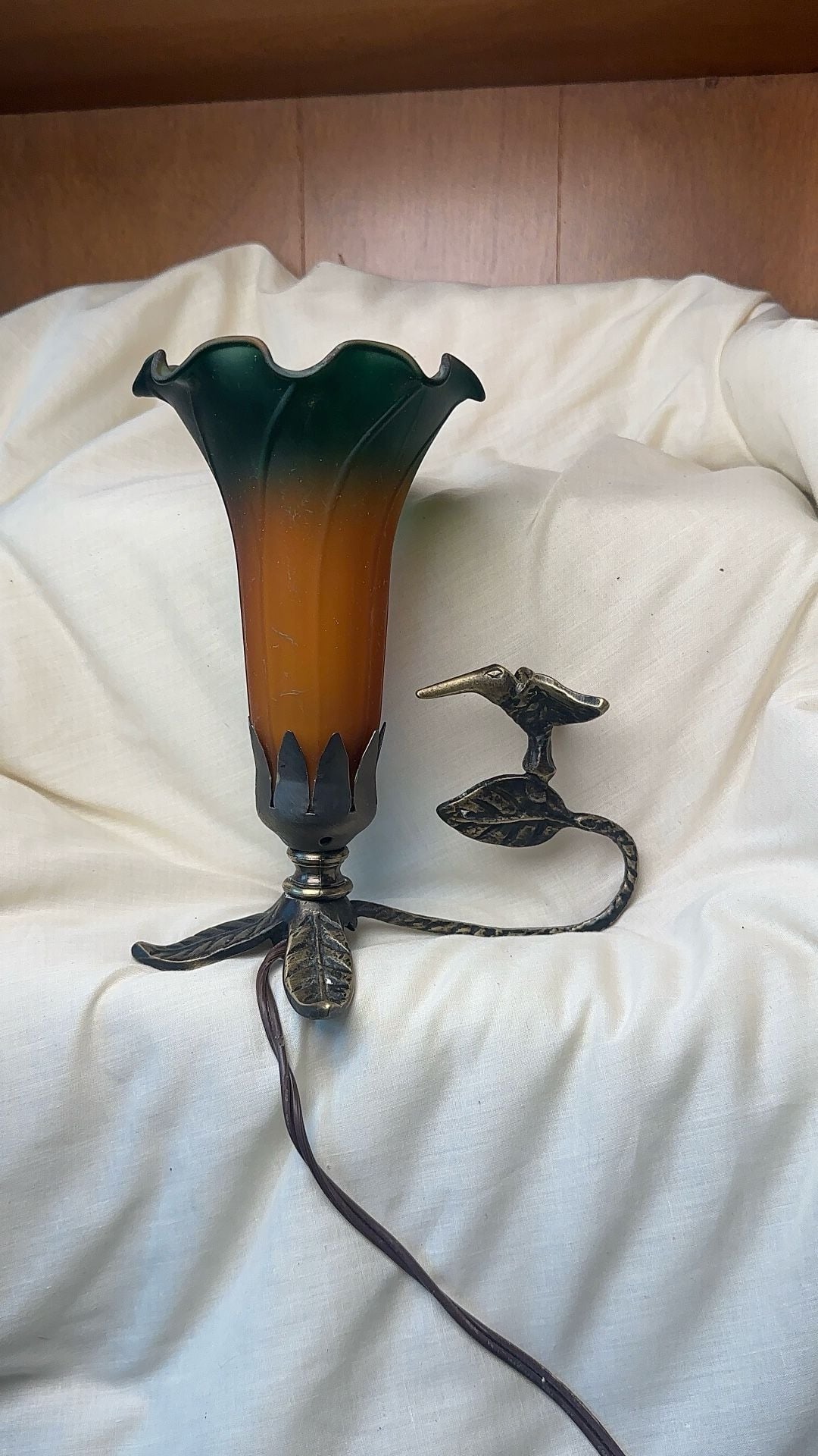 Beacon Hill Art Nouveau Hummingbird Accent Lamp Amber Green Shade 1