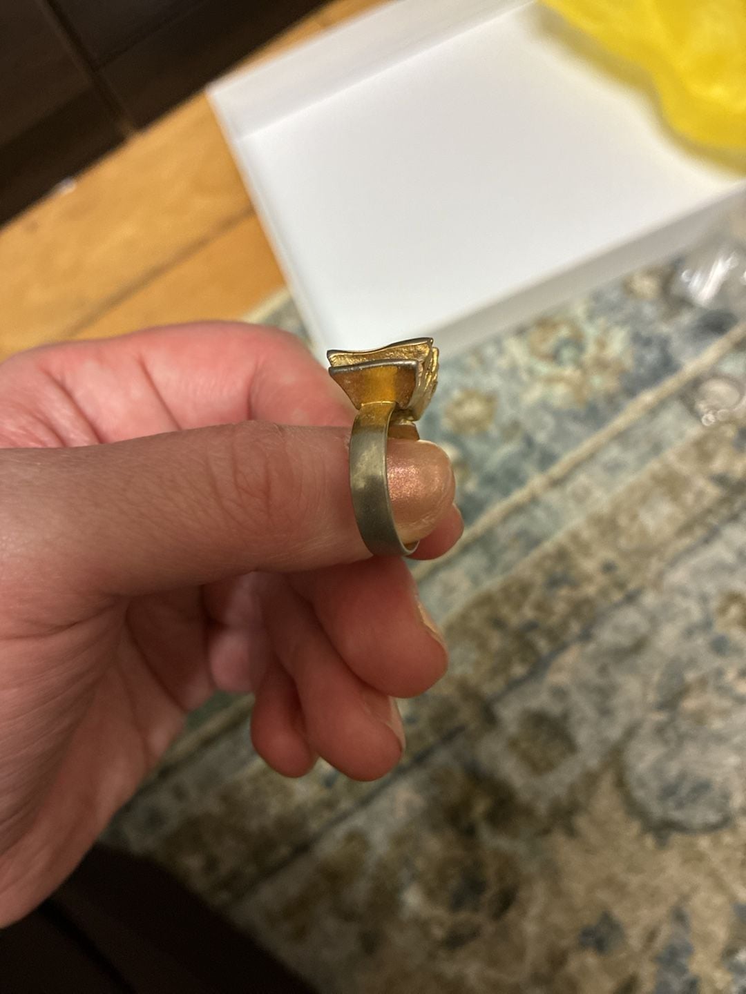 Vintage 1970s Brutalist Two-Tone Modernist Ring 5