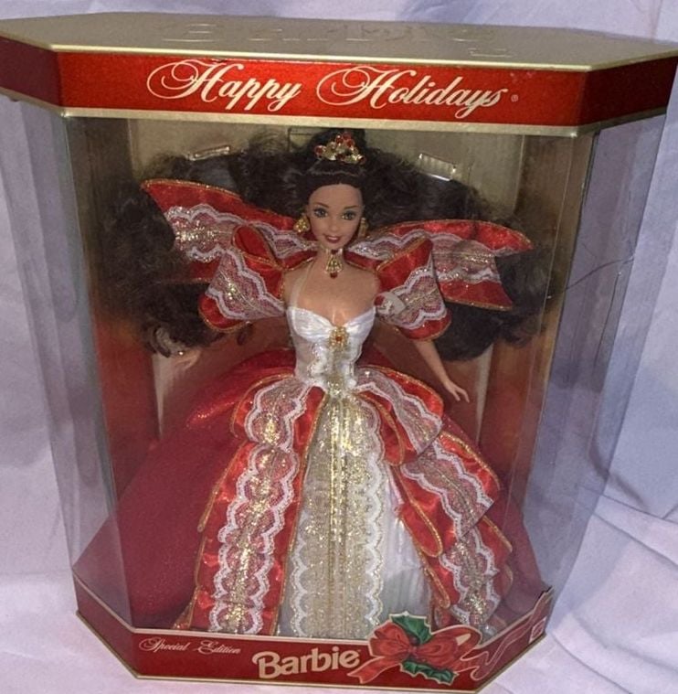 Mattel 1997 Happy Holidays Special Edition Barbie Doll 1