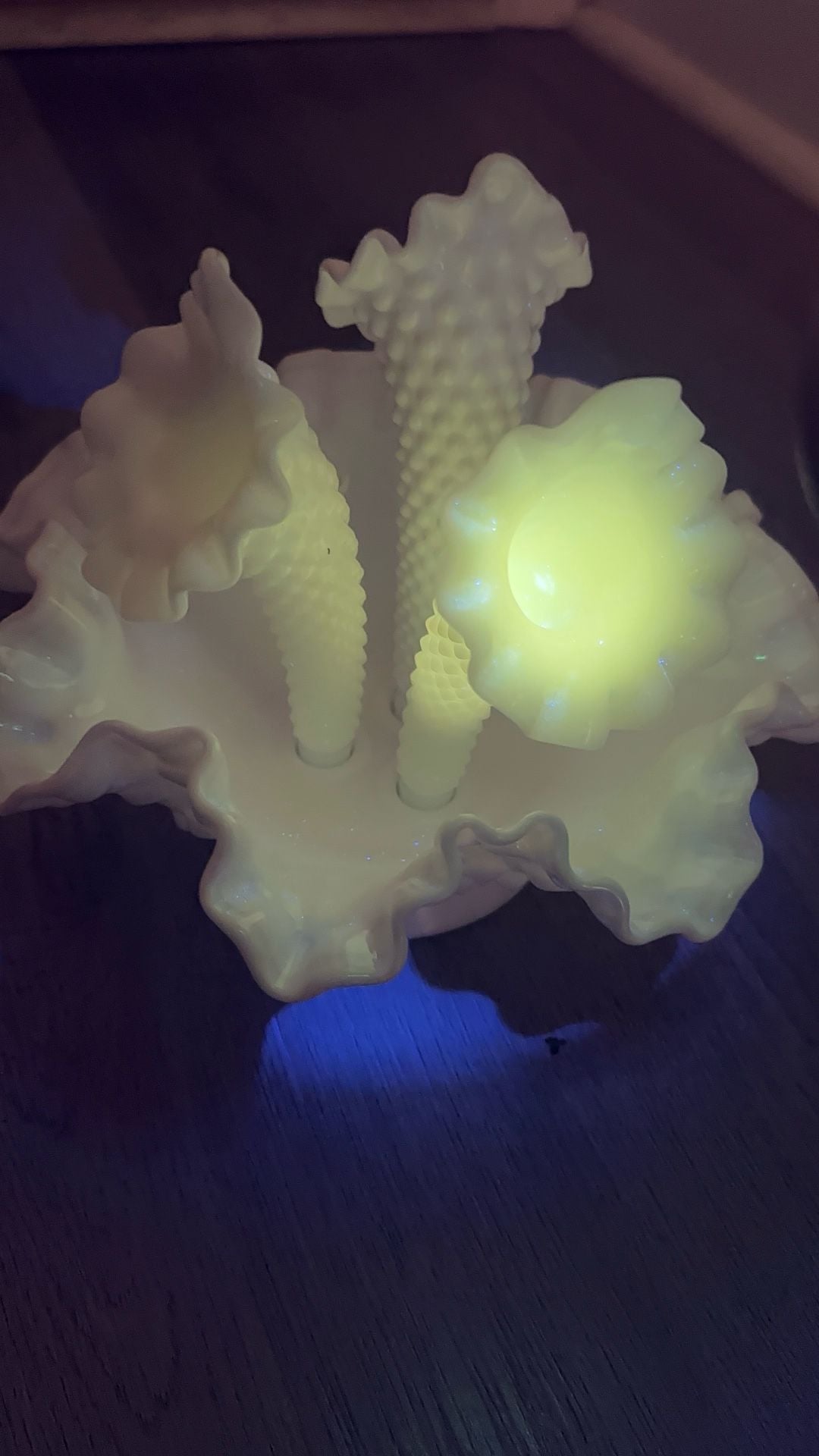 Fenton Hobnail Milk Glass 3-Horn Epergne Vase Centerpiece 4