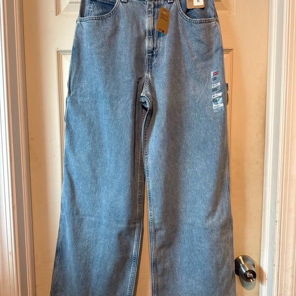 NWT Levi's Cinch Baggy Jeans Size 28x31 Light Wash Carpenter Wide Leg