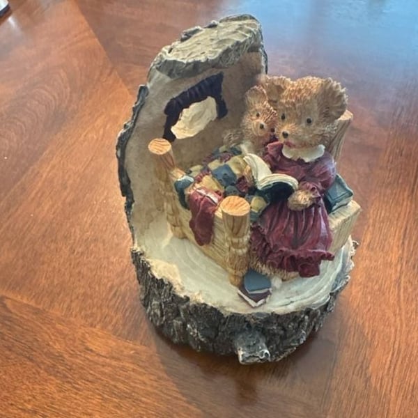 Vintage Resin Teddy Bear Mom and Child Bedtime Story Music Box