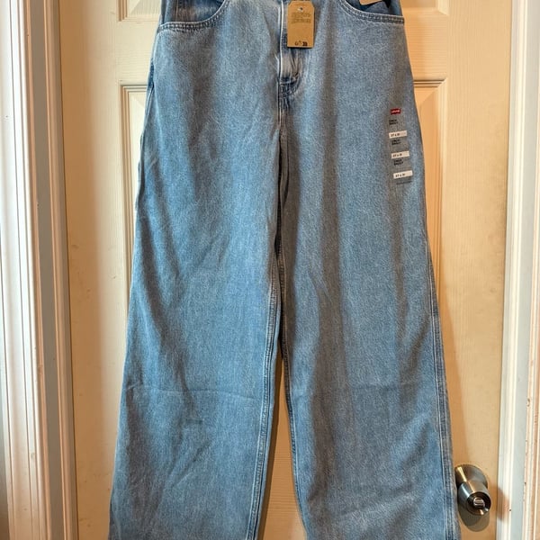 NWT Levi's Cinch Baggy Jeans Size 27 x 31 Light Wash High Rise Straight Leg