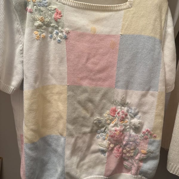 Alfred Dunner Floral Patchwork Sweater Size L Pastel