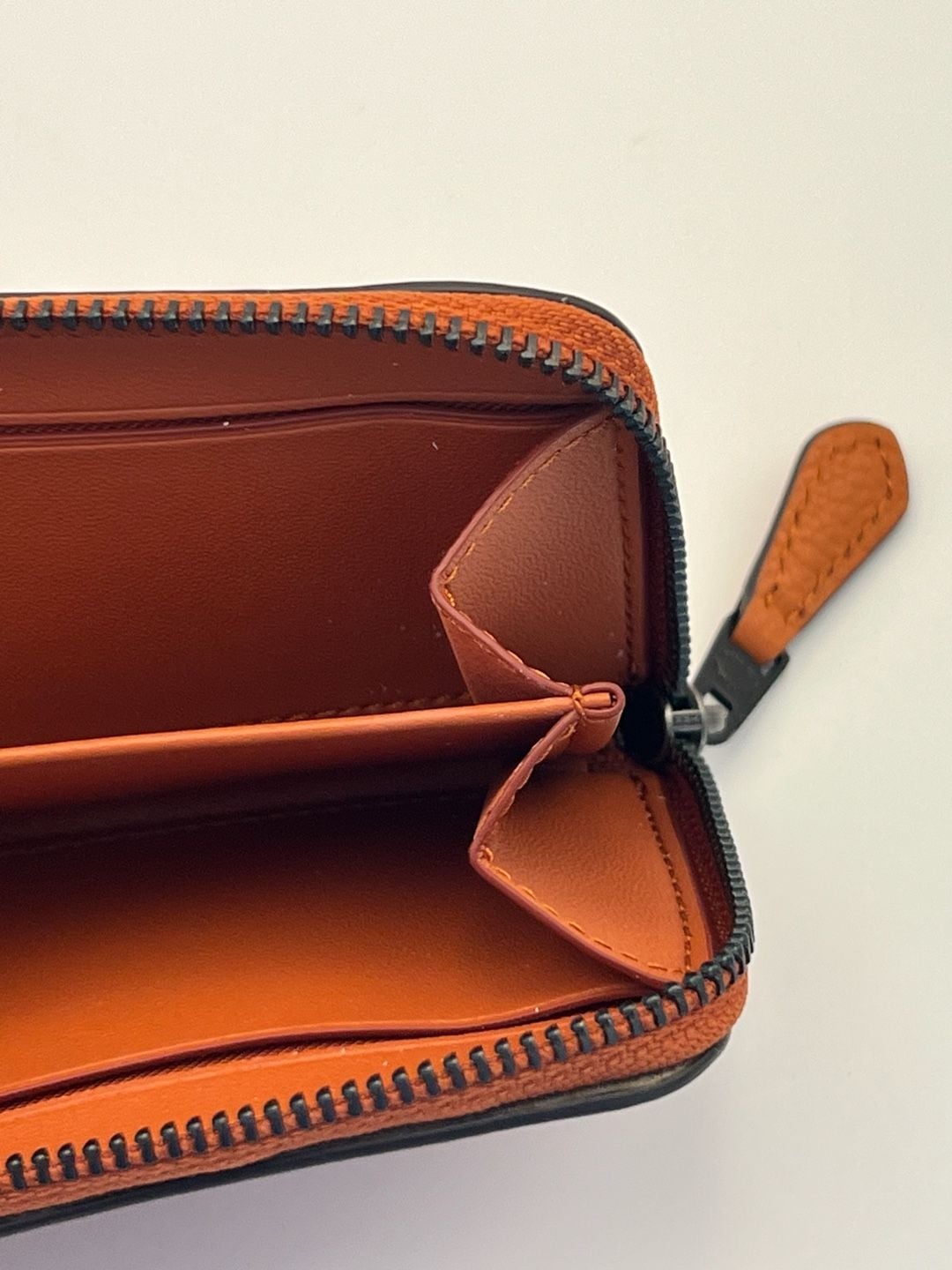 Coach C6207G Zip Around Card Case Canyon Orange Pebbled Leather Wallet 9