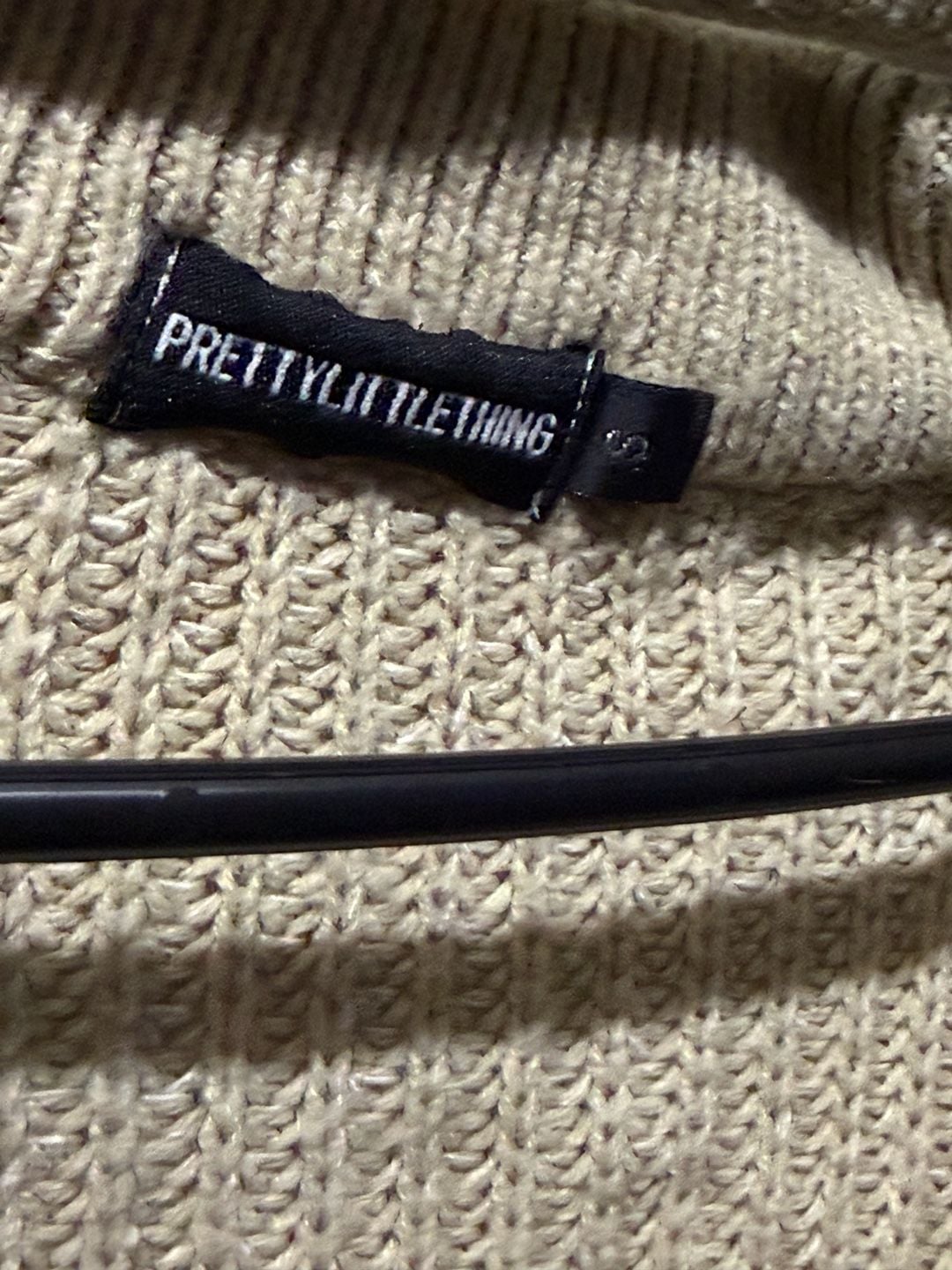 PrettyLittleThing V-Neck Chunky Knit Sweater Beige 9