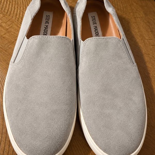 Steve Madden Fayna Size 9 Gray Suede Slip-On Sneakers
