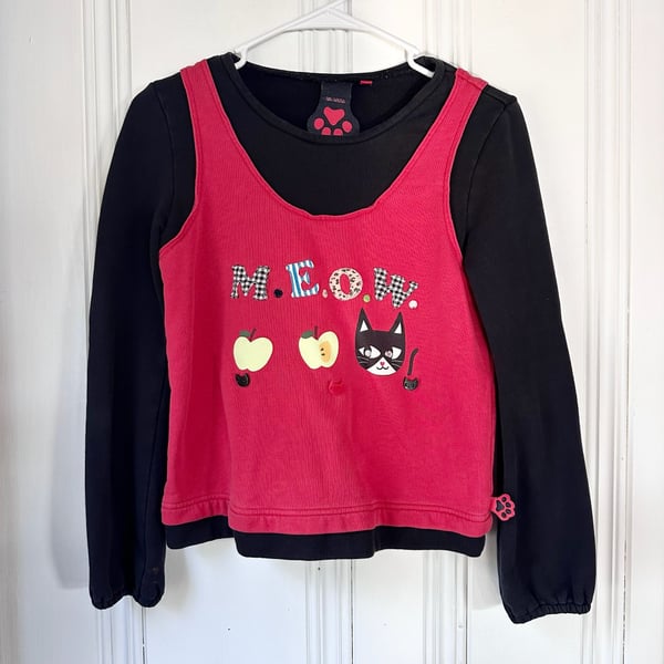 Vintage “Azona A02” Cat Meow Long-Sleeve Shirt, Size S, Black Red Apples Kitten