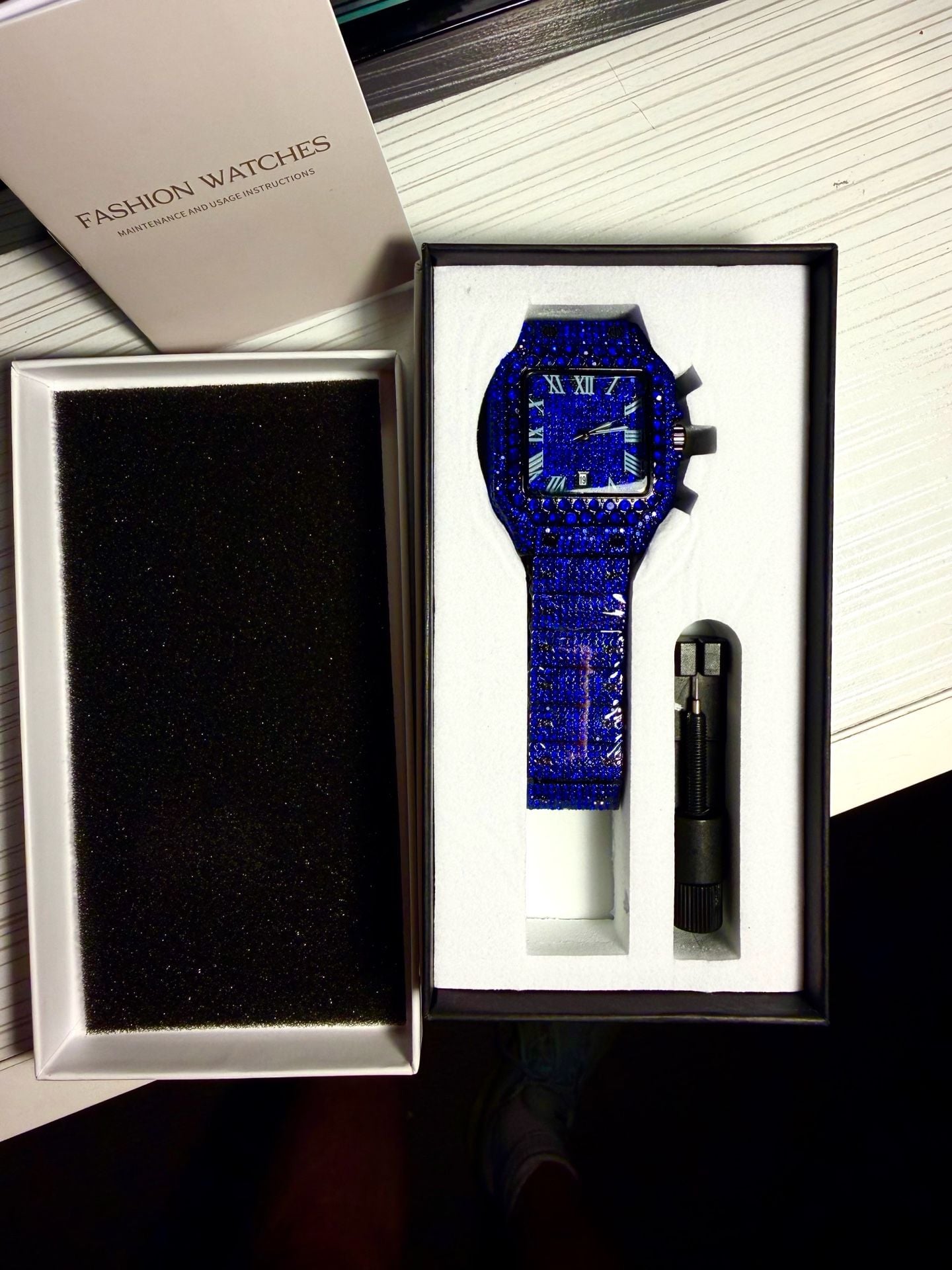 Fashion Watches Blue Iced Out Square Dial Roman Numerals Quartz Watch 4