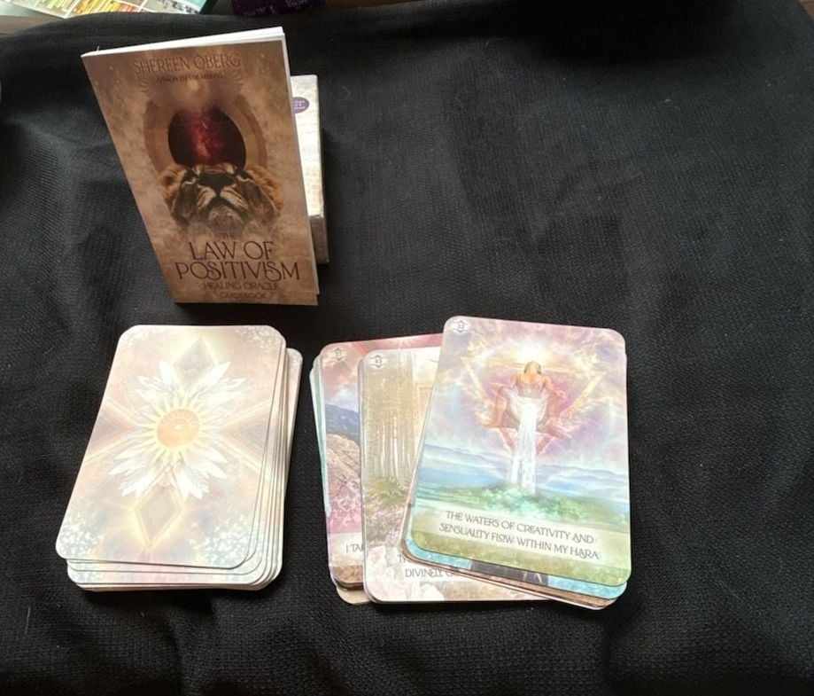Hay House The Law of Positivism Healing Oracle Card Deck And Guidebook 3