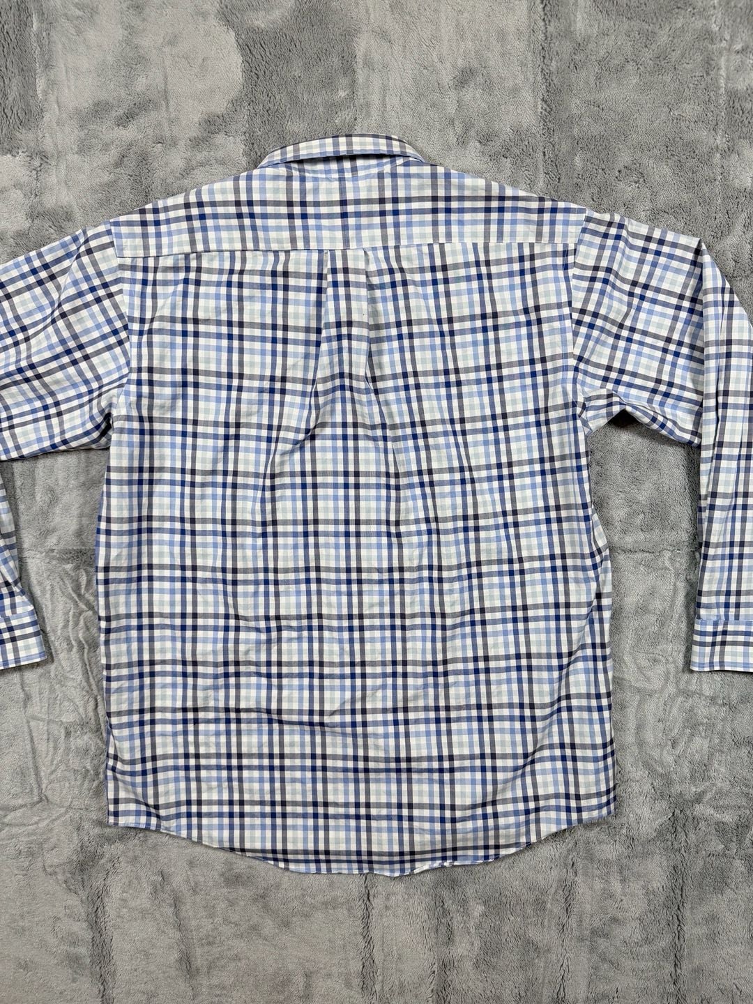 L.L. Bean Plaid Button Down Shirt Size M-Reg Blue Cotton Long Sleeve 10